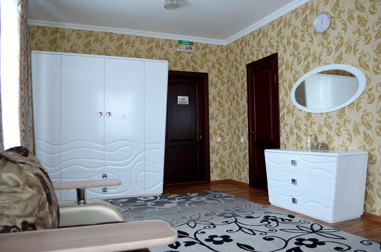 The Grand Hotel Semey Eksteriør billede