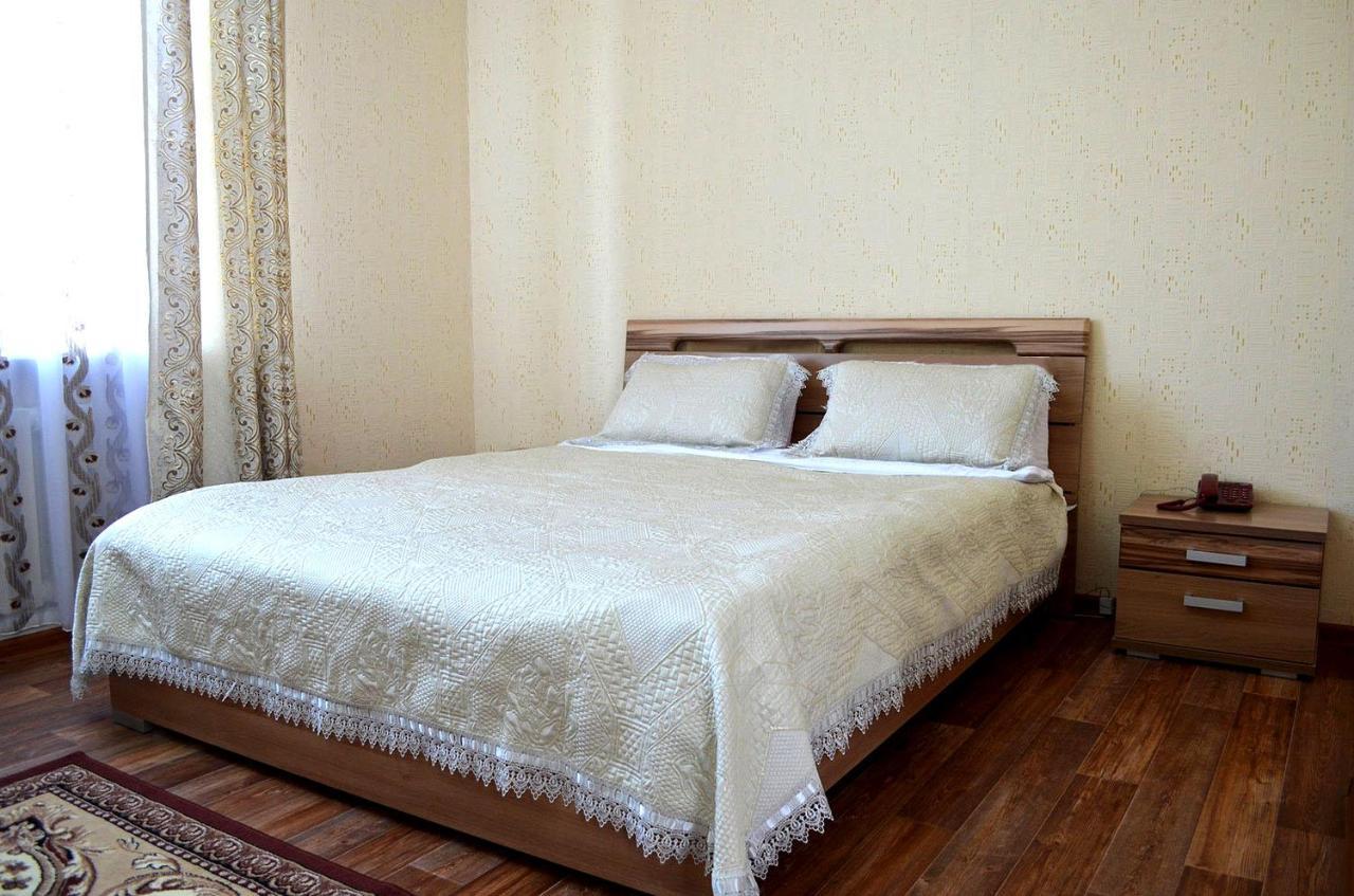 The Grand Hotel Semey Eksteriør billede