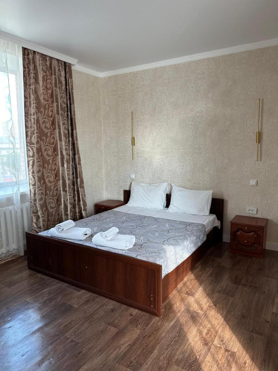 The Grand Hotel Semey Eksteriør billede